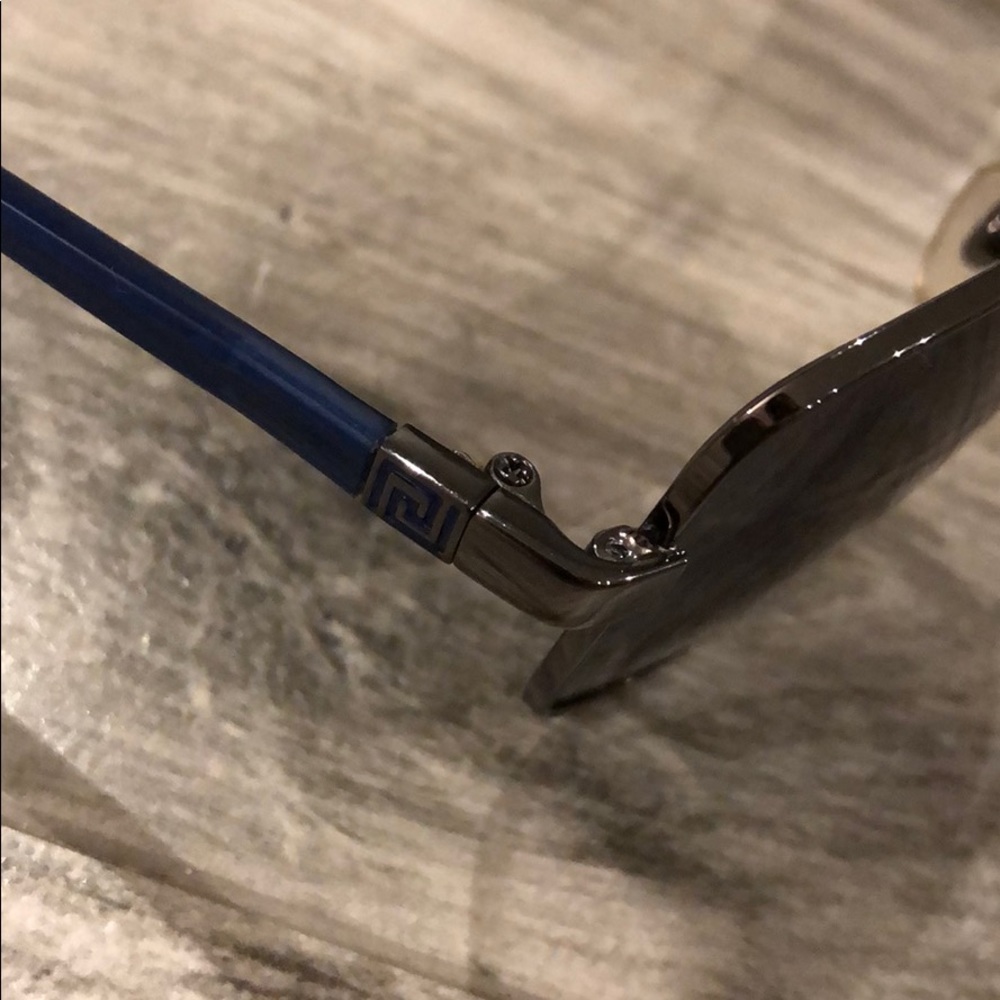 Men’s Versace Sunglasses MOD2153 - Picture 3 of 4